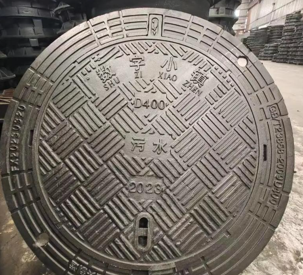 隆化球墨铸铁防沉降井盖展示
